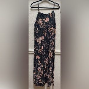 Womens SO brand, tiered knit maxi dress. Size XL.